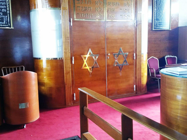 Moquette de laine pour lieux de culte – Grande Synagogue ACIP (95 Sarcelles)